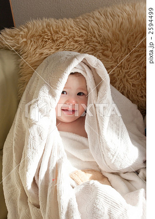 女の子 赤ちゃん 外国人の写真素材