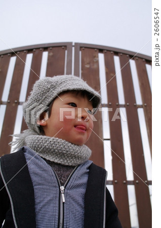 鉄の扉と子供 鉄の扉と子供 2606547