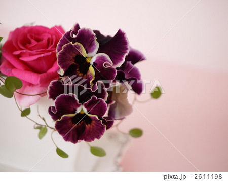 ミニバラとパンジーのアレンジ３ 2644498