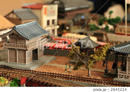 鉄道模型 ジオラマ写真 お寺の写真素材