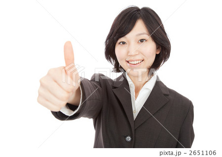 親指を立てるOL 2651106