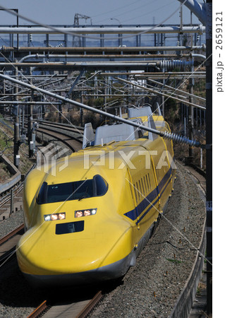 二川カーブのドクターイエロー 2659121