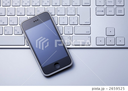 スマートフォンとキーボード 2659525