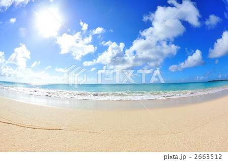 ビーチ＠与論島（魚眼レンズ） 2663512