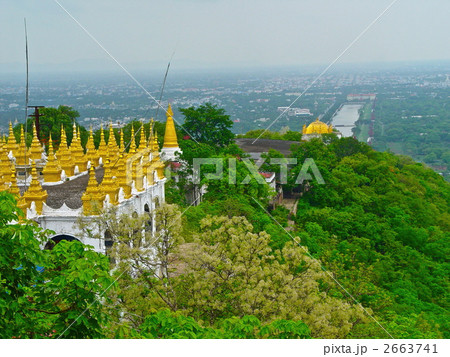 マンダレーヒルからの眺め（マンダレー／ミャンマー） 2663741
