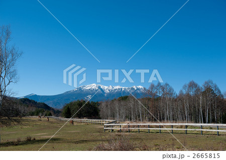 御嶽山と木曽馬の里 2665815