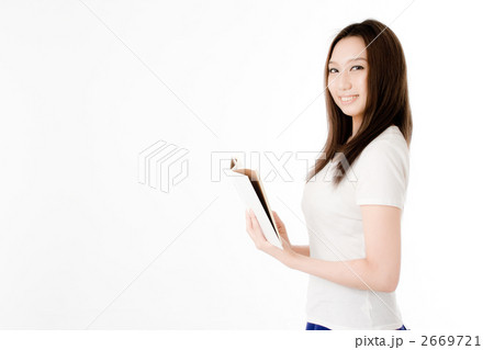 読書する女性 読書する女性 2669721