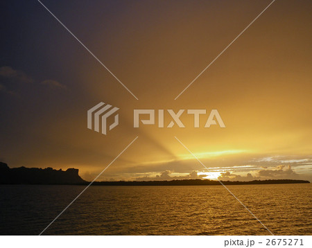 ミクロネシア連邦ポンペイ島の夕景 2675271