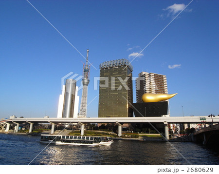 東京スカイツリーとアサヒビールビル（2011年4月） 2680629