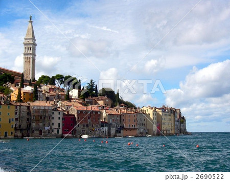 クロアチア　イストラ半島　ロヴィニの街 2690522