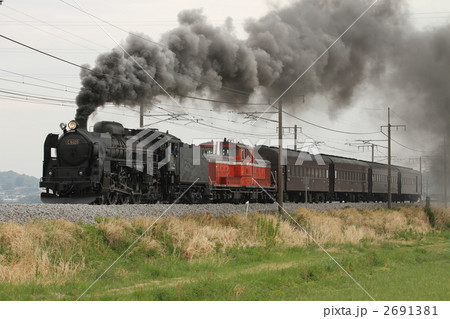 Ｃ６１　２０号機旧型客車牽引 2691381