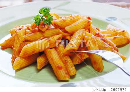 パスタ ペンネアラビアータ 2693973