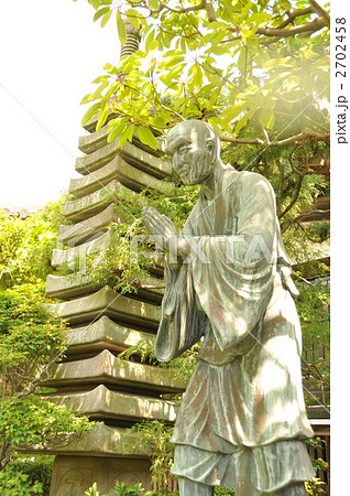 踊念仏、時宗の開祖、一遍の像 2702458