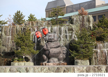 小松島ステーションパークの金長たぬきの銅像。 小松島ステーションパークの金長たぬきの銅像。 2733021