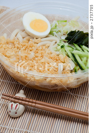 冷したぬきうどん 冷したぬきうどん 2737705