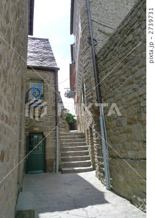 モンサンミッシェルの狭い路地 2739731