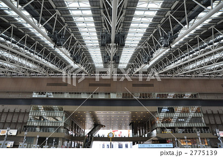 JR 大阪駅 2775139