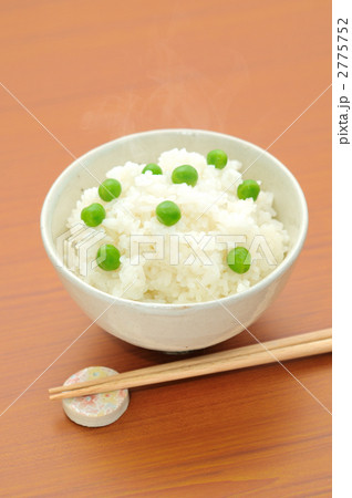 豆ご飯、グリンピースご飯です。 2775752