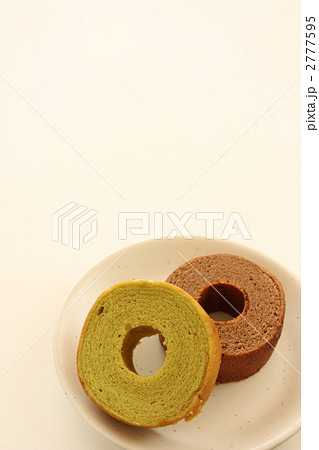 抹茶とチョコのバウムクーヘン 2777595
