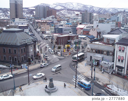 晩冬の小樽 メルヘン交差点の写真素材
