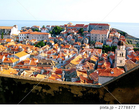 城壁から見たドブロブ二クの町並み（クロアチア） 2778877