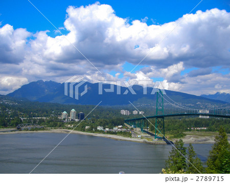 ノースバンクーバーとライオンゲートブリッジ 2789715