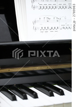 ピアノ 2789963