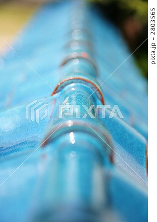 青い瓦葺 2803565