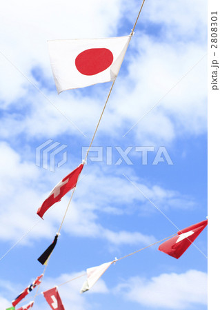 万国旗と青空 2808301