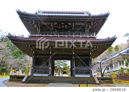 林泉寺の「山門(二重門)」(新潟県上越市中門前) 林泉寺の「山門(二重門)」(新潟県上越市中門前) 2808616
