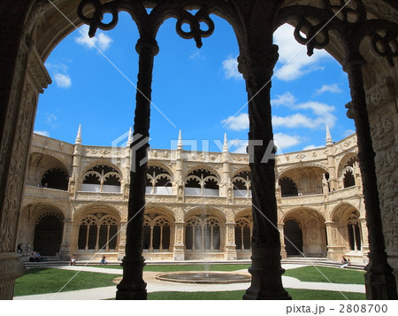 リスボン・ジェロニモス修道院の回廊 2808700