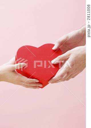 ハートのプレゼント 2811006