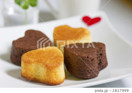 四つ葉のケーキ 2817999