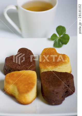 四つ葉のケーキ 2818102