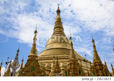 ヤンゴンのシュエダゴォン・パヤー 2821823