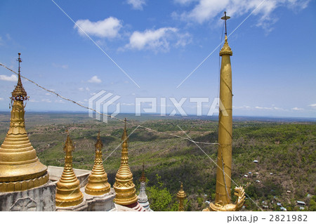ポッパ山のタウン・カラッ ポッパ山のタウン・カラッ 2821982