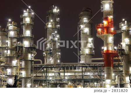 蒸留塔の灯り 2831820