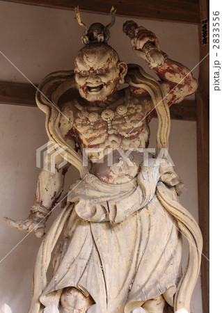 四国霊場第71番札所弥谷寺山門の金剛力士阿形像 2833556