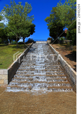 兵庫県立一庫公園の水の流れ 2840204