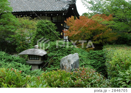 京都 勧修寺灯篭 京都 勧修寺灯篭 2846705
