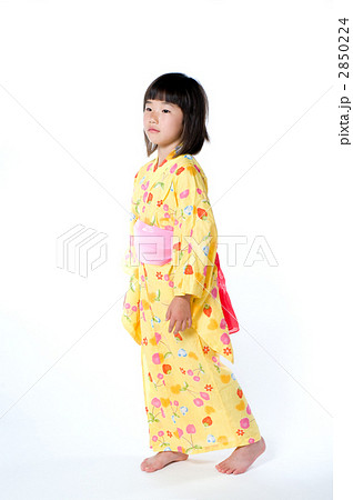 浴衣の女の子 2850224