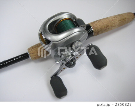 ベイトリールとロッド 2850825