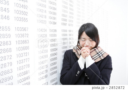 受験 女子高生 合格発表 イメージ モデル:山口藍 受験 女子高生 合格発表 イメージ モデル:山口藍 2852872