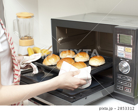 パンを焼く 2853312