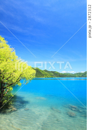 初夏の田沢湖 2872312