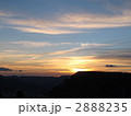 2888235