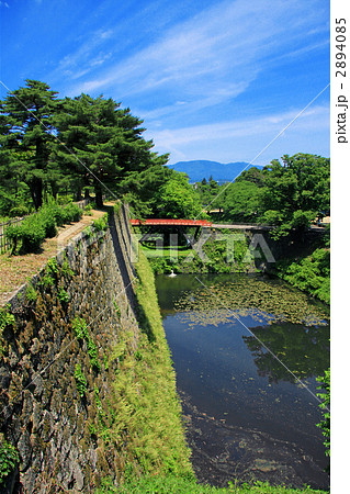 鶴ヶ城の石垣と廊下橋 鶴ヶ城の石垣と廊下橋 2894085