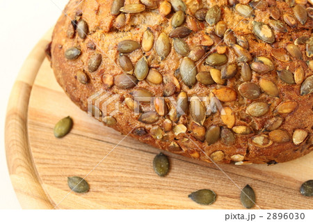 カボチャの種パン カボチャの種パン 2896030