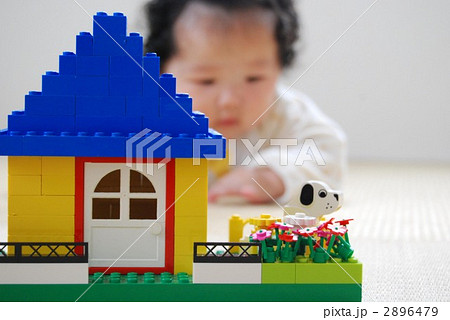 ブロックの家とわたち 2896479