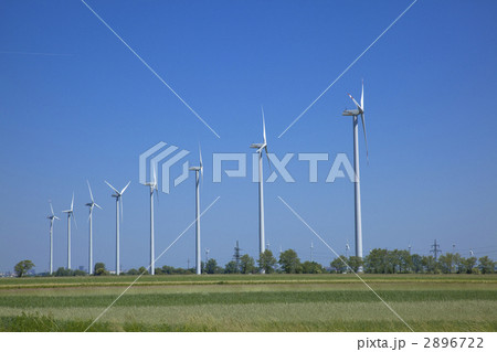 ヴァッハウ渓谷の風力発電 2896722